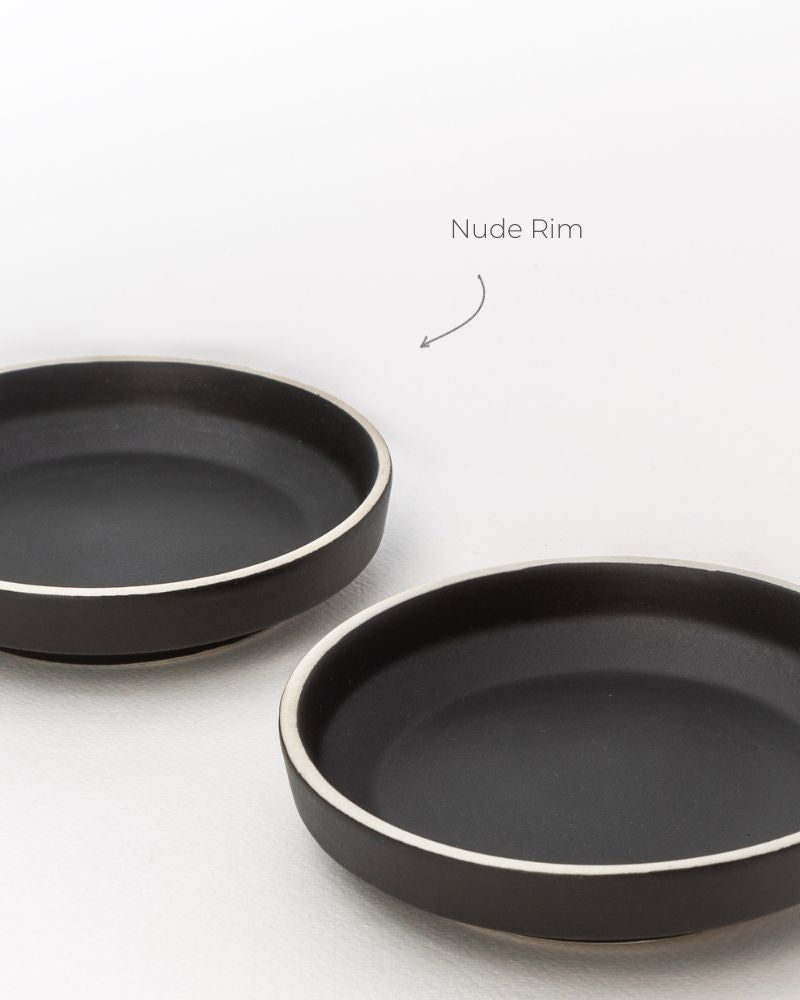 Luna Dessert Plate in Matt Black with Nude Rim
