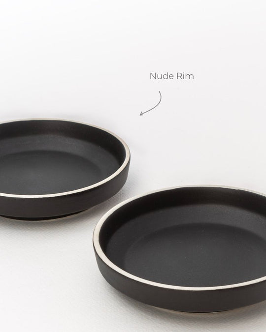 Luna Dessert Plate in Matt Black with Nude Rim