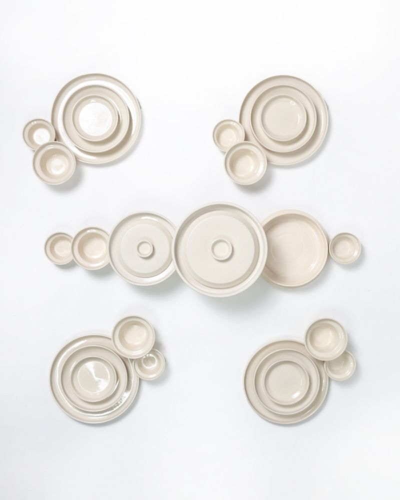 Lunar Dinner Spread Nude (26 Pieces)