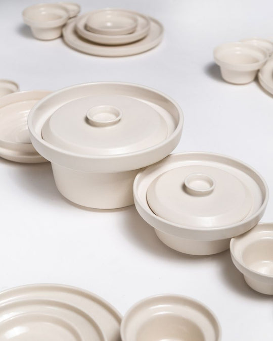 Lunar Dinner Spread Nude (26 Pieces)