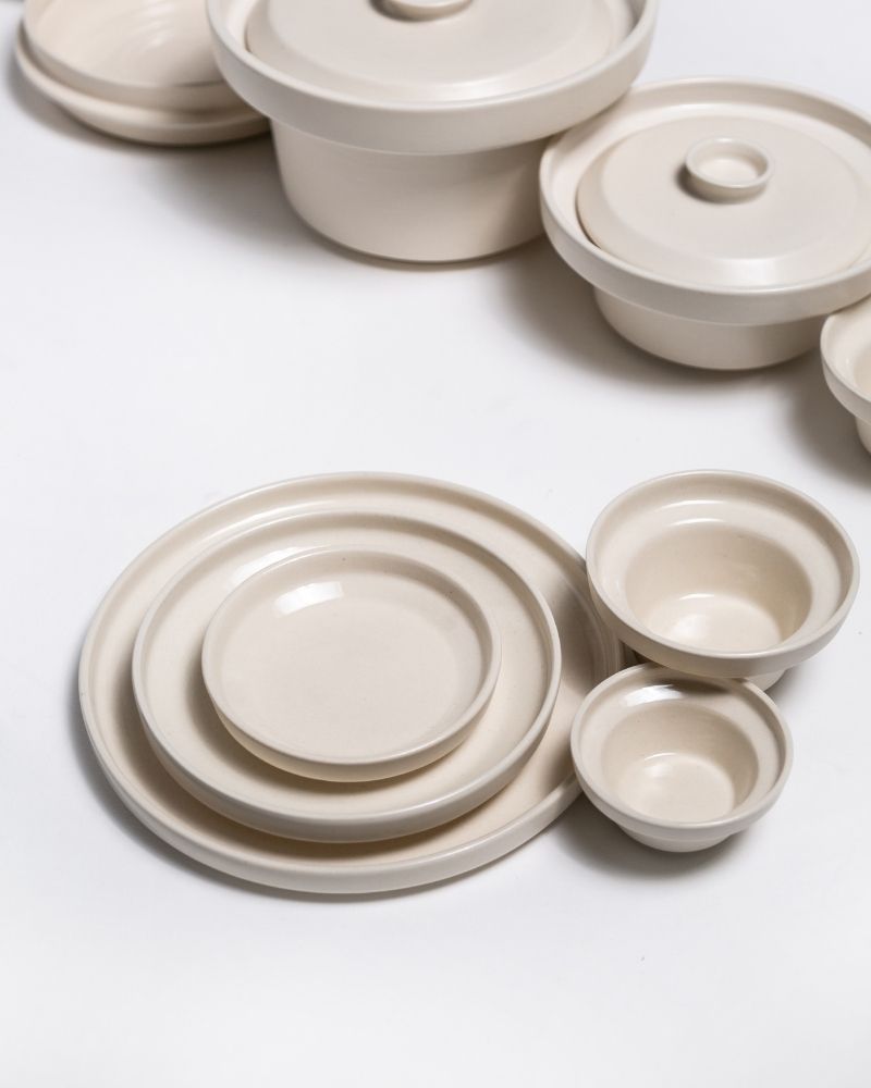 Lunar Dinner Spread Nude (26 Pieces)