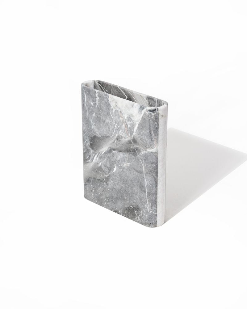 024 Blizarra Claude Vase
