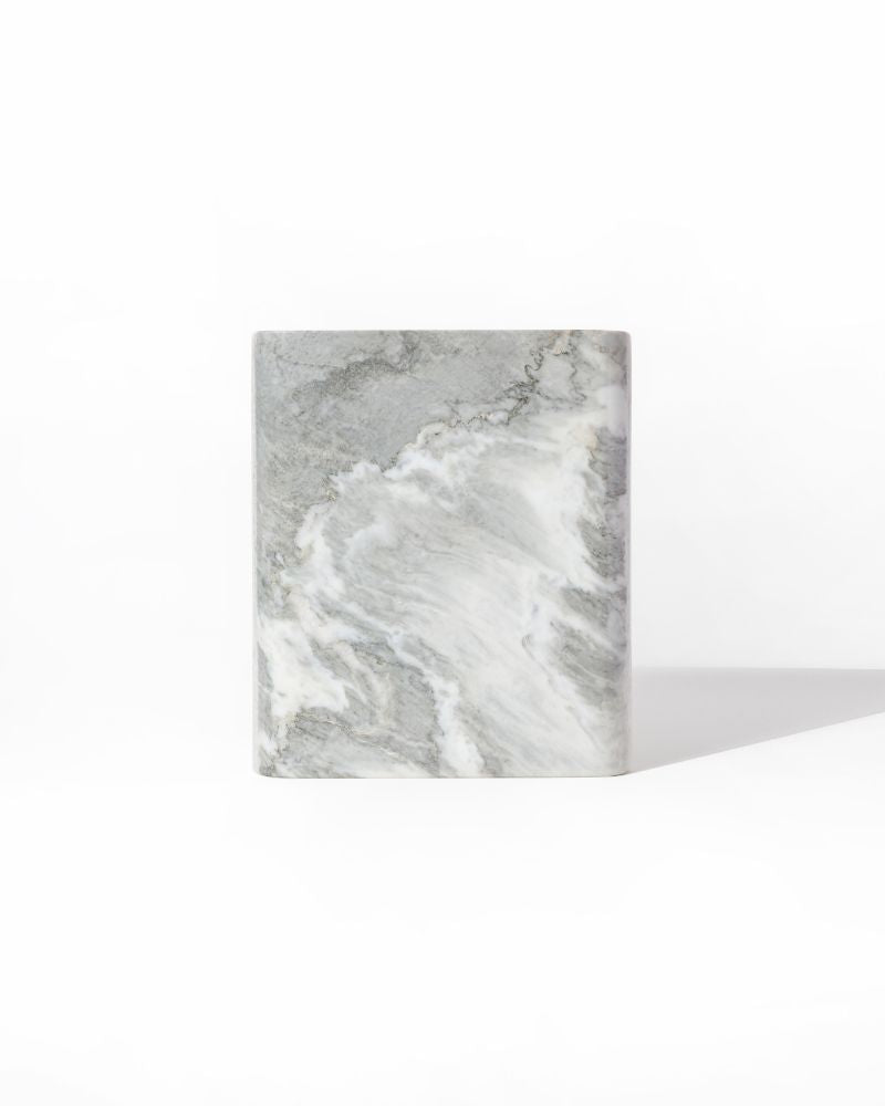 050 Frostveil Claude vase