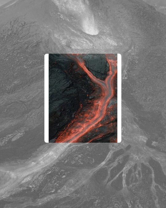 040 Volnix Claude Vase