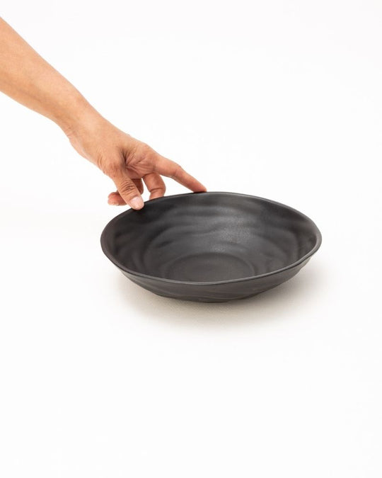 Wave 725ml Salad Bowl Matt Black