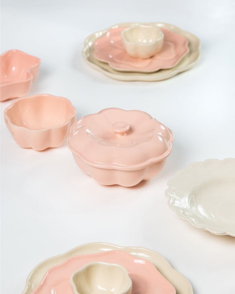 Cherry Blossom Dinner Spread without Accessories (18 pieces)