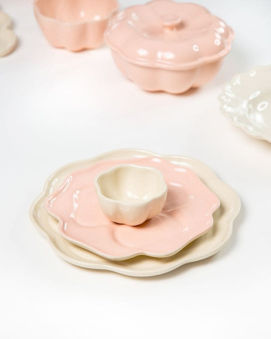 Cherry Blossom Dinner Spread without Accessories (18 pieces)