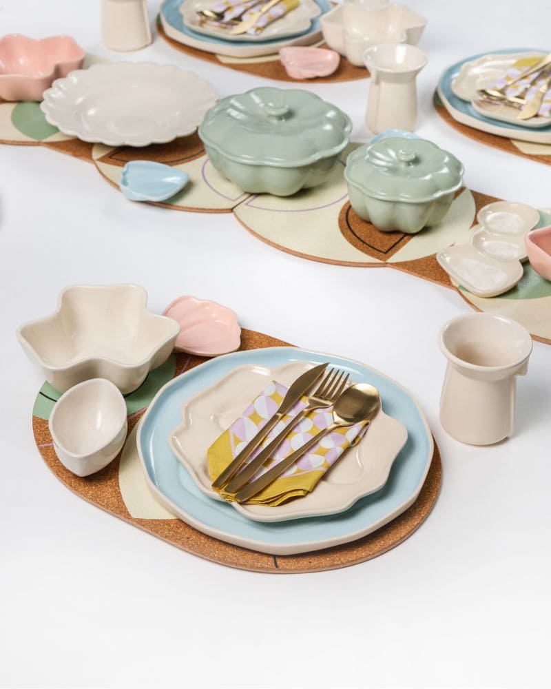 Countryside Flora Dinner Spread (54 pieces)