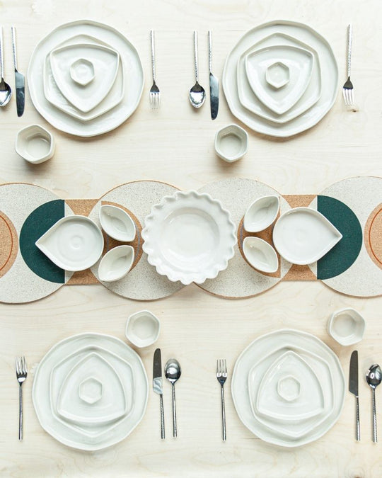 Nude Forma Dinner Spread (29 pieces)