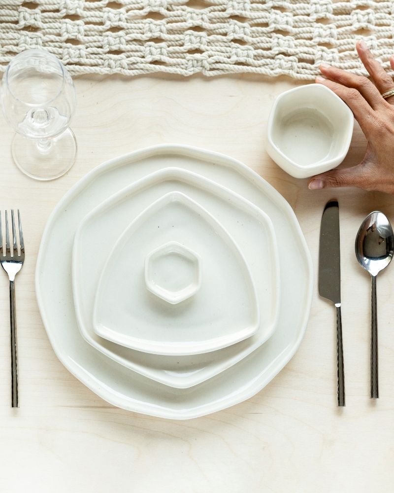 Nude Forma Dinner Spread (29 pieces)