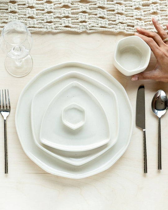 Nude Forma Dinner Spread (29 pieces)