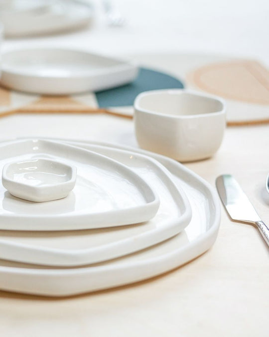 Nude Forma Dinner Spread (29 pieces)