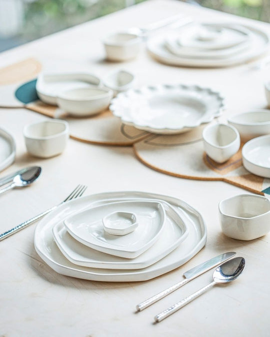 Nude Forma Dinner Spread (29 pieces)