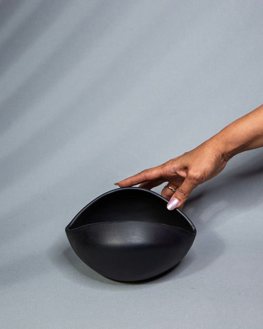 Small Whirl 730ml Bowl Matt Black