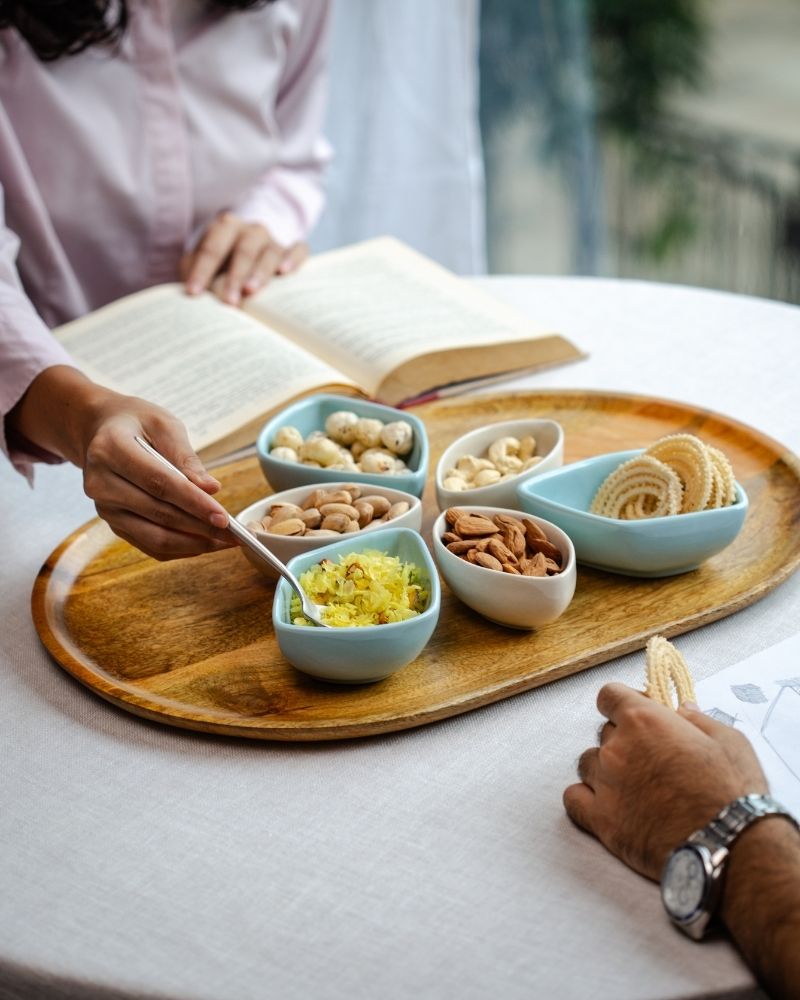 Trikona Table Setting (6 Pieces)