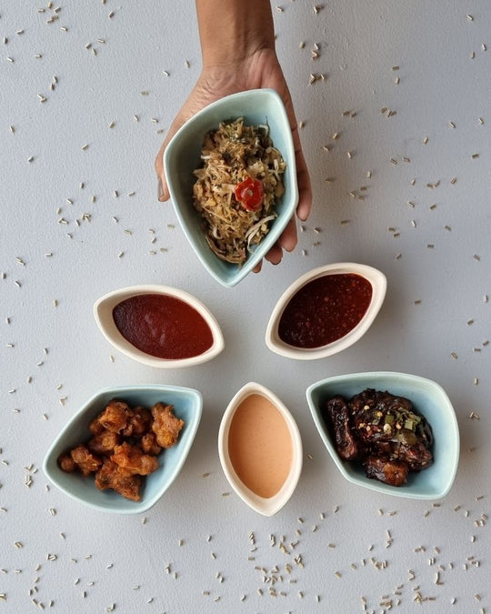 Trikona Table Setting (6 Pieces)