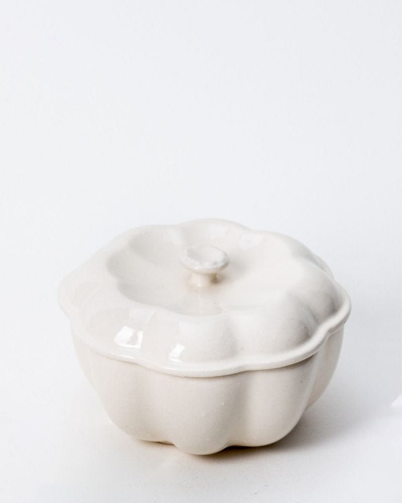 Ware Innovations Serving Bowls Nude / 14 x 14 x 7 cm / 5.3 x 5.3 x 3 in Baby Margo Serving Bowl with Lid Nude