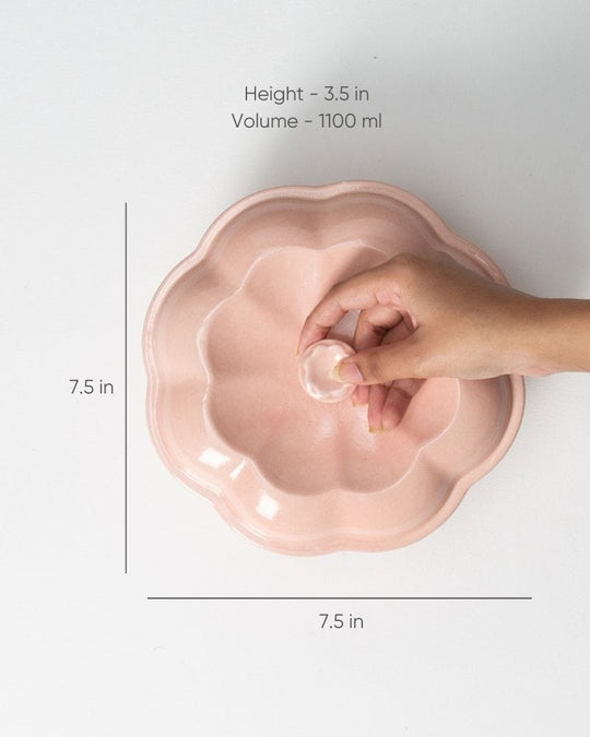 Ware Innovations Serving Bowls Blush / 19 x 19 x 7.5 cm / 7.5 x 7.5 x 3 in Margaret Serving Bowl with Lid Blush