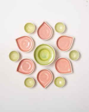 Rangoli Table Setting Pink (13 Pieces)